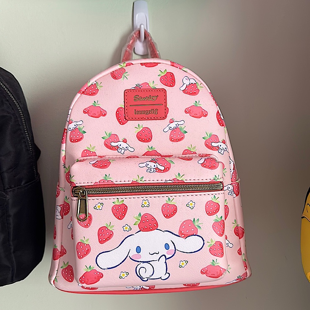 NWT LIMITED EDITION SANRIO CINNAMOROLL